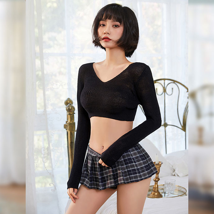 誘惑毛衣-優雅學生水手服(黑色毛衣-藍格裙) FX7903